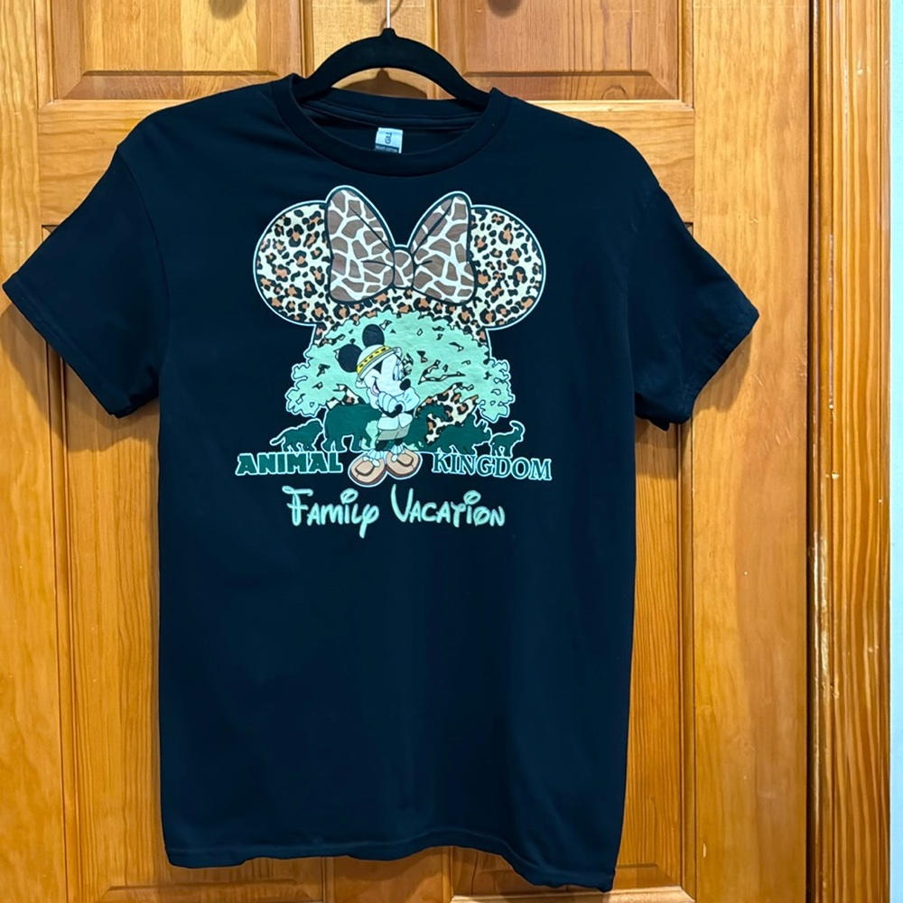 Women’s Disney Animal kingdom themed Shirt
